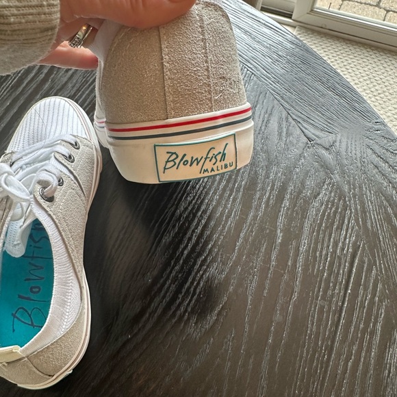 Blowfish Malibu sneakers  NWOT - Picture 9 of 11